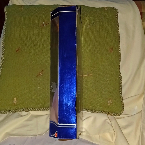 Old Fashioned Barbie 1995 - Picture 10 of 11